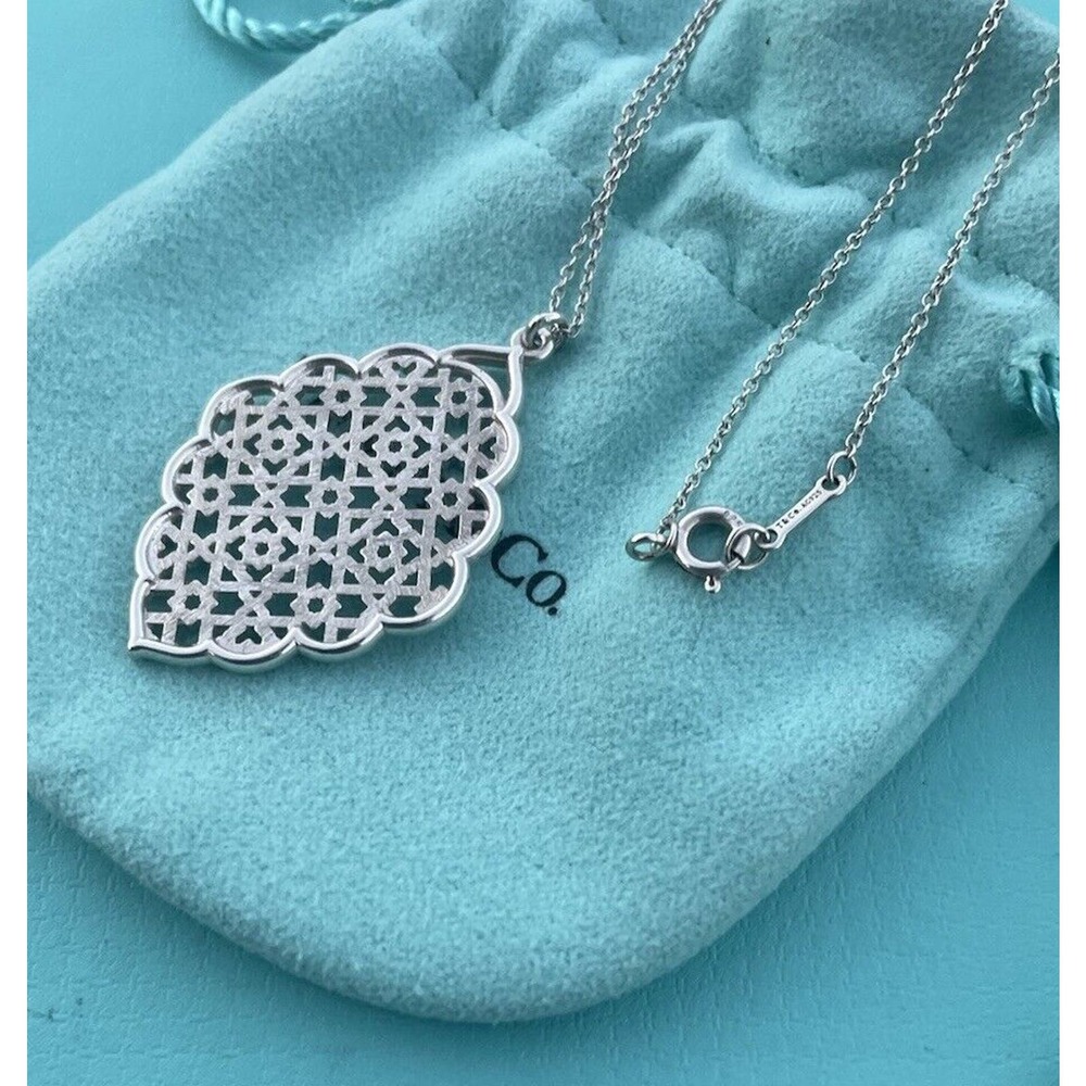 Tiffany & Co . 17" Silver 925 Paloma Picasso MARRAKESH Necklace Pendant - Large - Picture 8 of 14